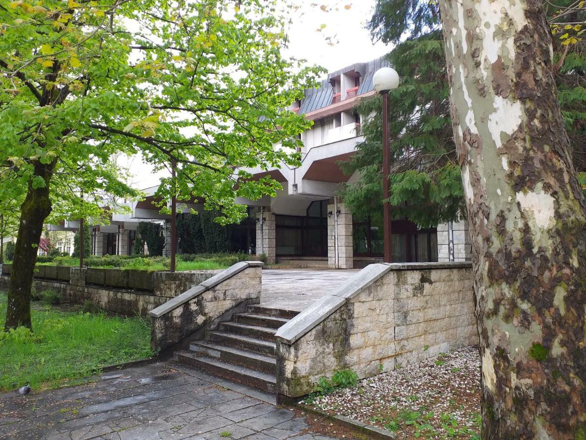 Apartman Donji Kraj Apartment Цетине Екстериор снимка